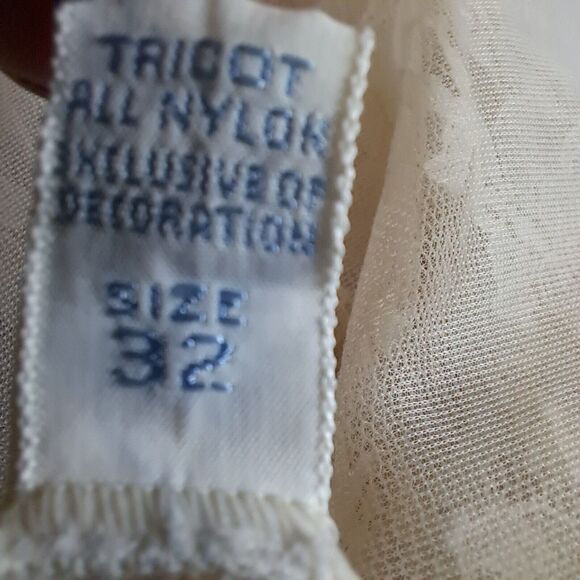 Vintage Vanity Fair Sz 32 Long Double Chiffon Robe & Sheer Lace  Romantic Flowy - Picture 4 of 16